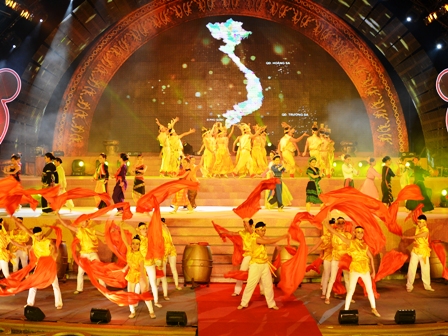 Nhiều lễ hội độc đáo của cộng đồng các dân tộc sẽ được tái hiện tại Làng Văn hóa - Du lịch các dân tộc Việt Nam từ ngày 18 - 24/11/2013. Ảnh: Thanh Hà