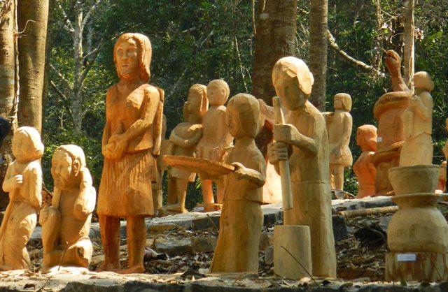 Vườn tượng ở Khu du lịch sinh thái Quốc gia Măng Đen (Kon Tum)
