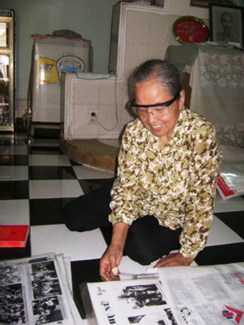  Bà Nguyễn Thị Nguyệt cùng bộ sưu tập quý giá