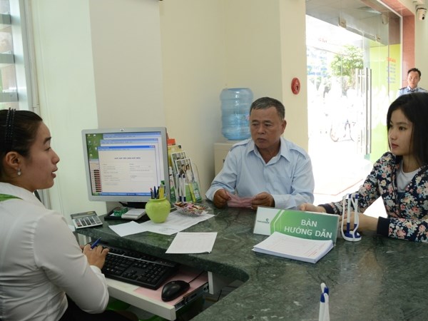 Khách hàng hỏi thủ tục vay vốn tại Vietcombank 