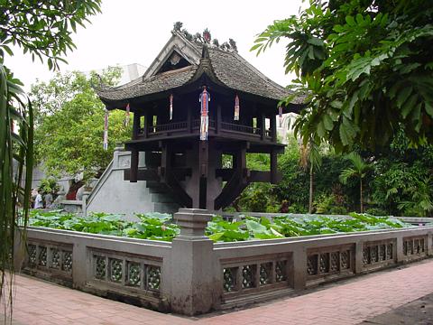 Chùa Một Cột, một trong Top 10 điểm đến du lịch tâm linh thu hút khách nhiều nhất ở Việt Nam