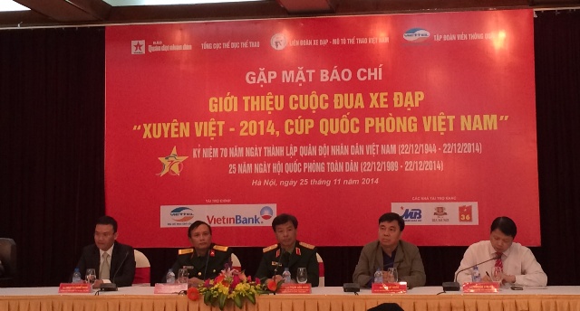 Gặp mặt báo chí giới thiệu Cuộc đua xe đạp “ Xuyên Việt - Cúp Quốc phòng Việt Nam”  