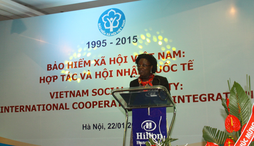 Bà Victoria KwaKwa- Giám đốc quốc gia WB phát biểu tại Hội nghị