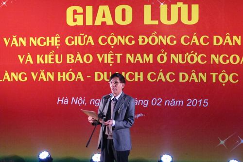 Ông Nguyễn Đình Lợi phát biểu khai mạc buổi giao lưu