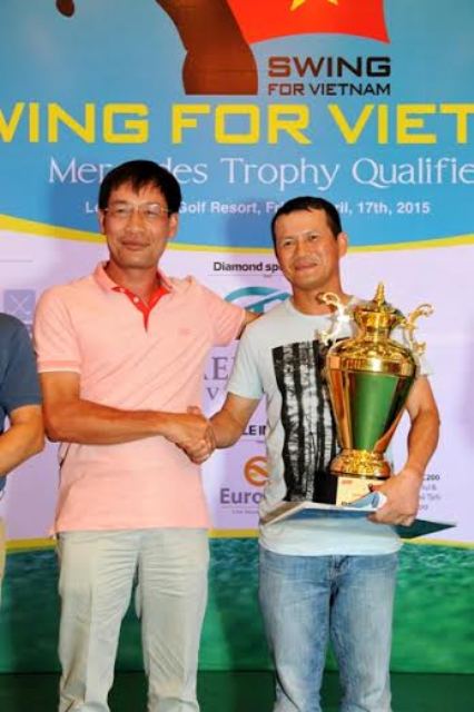 Tay golf  Hoàng Ngọc Quý đã giành chiếc cúp danh giá nhất tại giải với giải thưởng trị giá hơn 100 triệu đồng