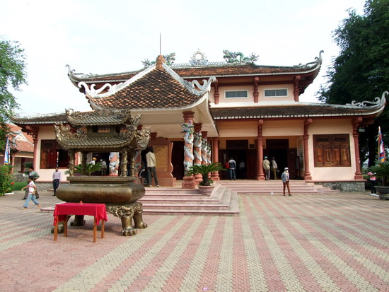 Đền thờ Tây Sơn Tam Kiệt
