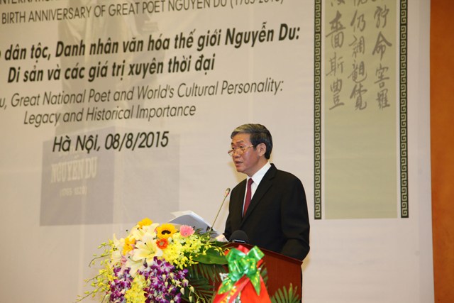 Trưởng ban Tuyên giáo Trung ương Đinh Thế Huynh phát biểu tại hội thảo
