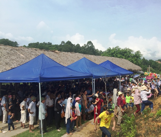 Đông đảo du khách tới tham dự các hoạt động vui Tết Độc lập tại Làng Văn hóa – Du lịch các dân tộc Việt Nam