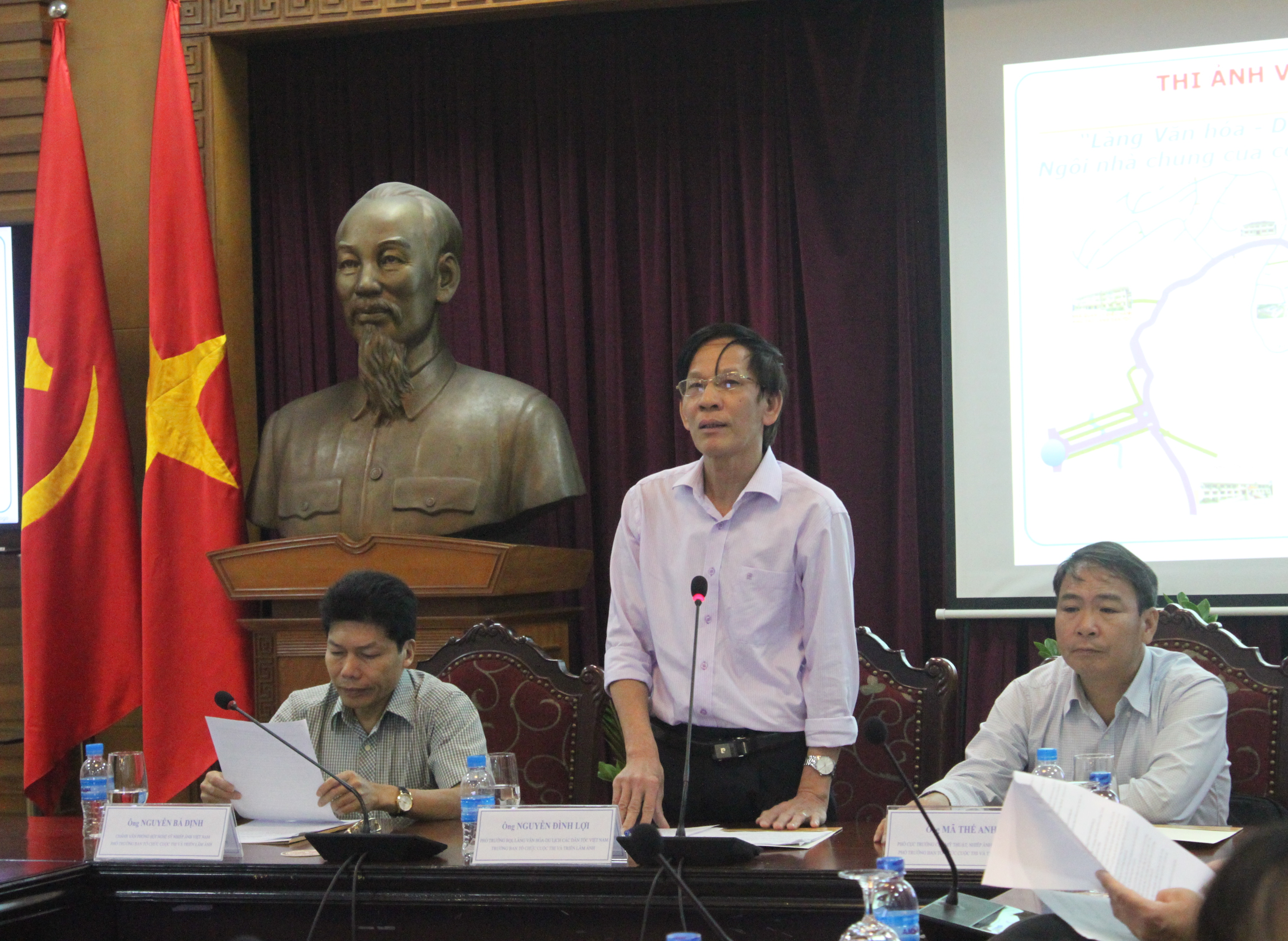 Ông Nguyễn Đình Lợi - Phó Trưởng ban Ban Quản lý Làng Văn hóa - Du lịch các dân tộc Việt Nam phát biểu tại lễ phát động