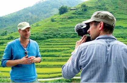 Phóng viên Truyền hình Đức làm chương trình giới thiệu đất nước,
            con người Việt Nam