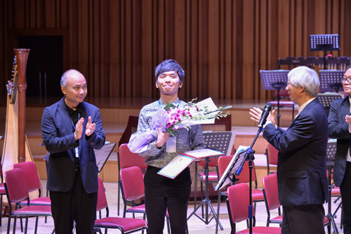 Giải nhất cuộc thi nhà soạn nhạc trẻ thuộc về nhà soạn nhạc người Đài Loan