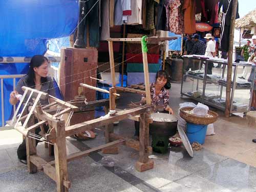 Nghề dệt truyền thống làng Mã Châu