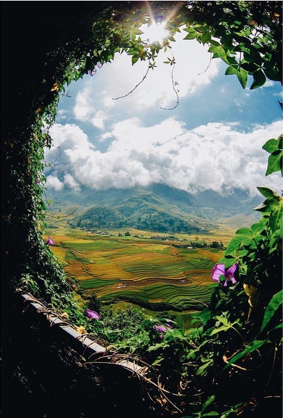 Việt Nam với quá nhiều vẻ đẹp ở mọi nơi nhưng tôi thích nhất vẫn là đi miền núi, nơi mỗi mùa lúa chín một bức tranh sắc màu. Là nơi những câu chuyện vẫn đang chờ tiếp tôi và mọi người khám phá, trải nghiệm. Hãy đi và cảm nhận Việt Nam của chính bạn! – Đặng Bảo Anh chia sẻ.