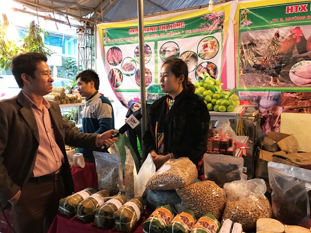 Tuần hàng nông sản thực phẩm an toàn Sơn La tại Hà Nội.