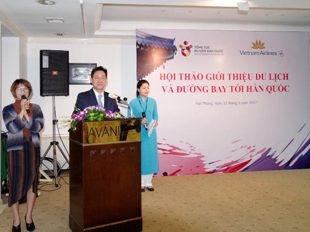 Ông Jung Chang Wook – Trưởng đại diện Tổng cục Du lịch Hàn Quốc tại Việt Nam phát biểu tại hội thảo