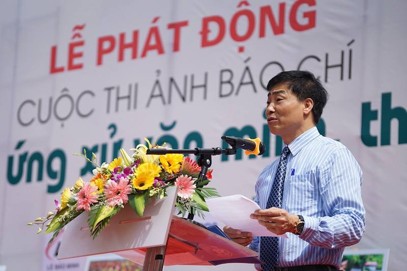 Ông Lê Tiến Dũng, Phó Tổng Biên tập Báo Hà Nội mới phát biểu khai mạc tại Lễ phát động.