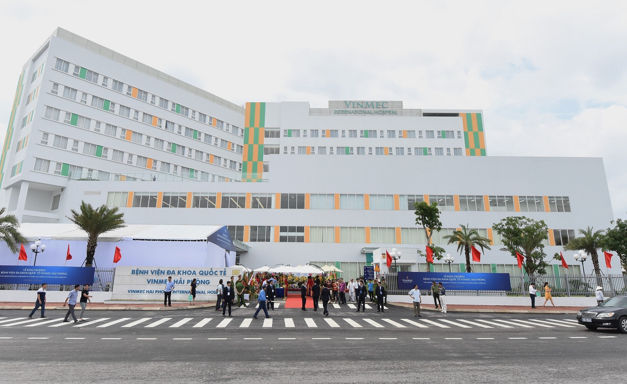 Vinmec Hải Phòng (tọa lạc tại đường Võ Nguyên Giáp, quận Lê Chân, TP Hải Phòng) là bệnh viện thứ 7 trong Hệ thống Y tế Vinmec đi vào hoạt động, sau các cơ sở tại Hà Nội, Phú Quốc, Nha Trang, TP.HCM, Hạ Long và Đà Nẵng.