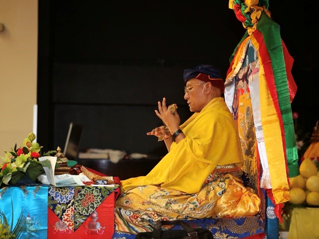 Đức Đức Gyalwang Drukpa thực hiện các nghi thức, chủ trì đại lễ tại Saint Petersburg