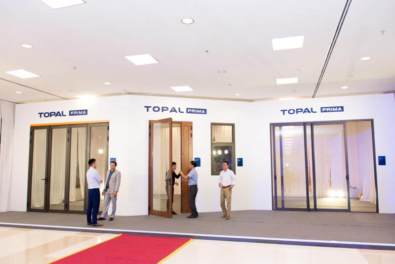 Dòng cửa nhôm cao cấp Topal Prima được giới thiệu tại buổi ra mắt