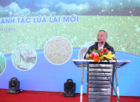 Phó Cục trưởng Cục Trồng trọt, Bộ Nông nghiệp và Phát triển Nông thôn (NN & PTNT) Trần Xuân Định phát biểu tại buổi lễ.
