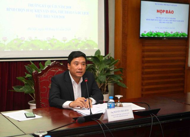 Ông Nguyễn Thái Bình, Chánh văn phòng Bộ VHTTDL giới thiệu các sự kiện được bình chọn