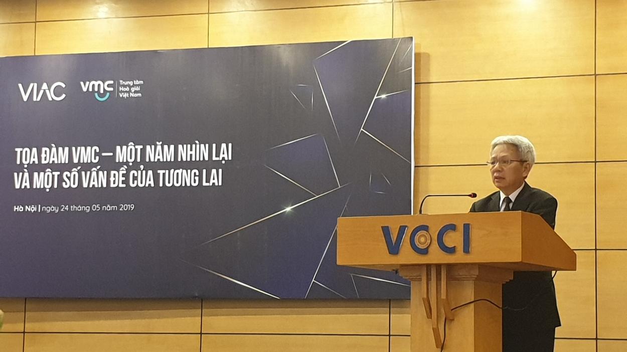 Ông Nguyễn Sĩ Dũng - Giám đốc VMC phát biểu tại tọa đàm