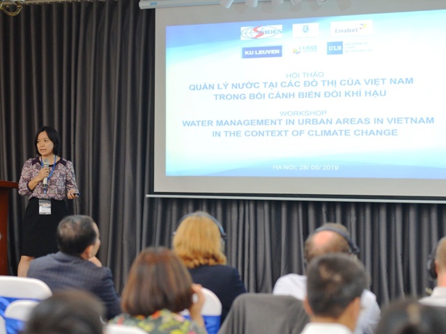 Hội thảo “Quản lý nước tại các đô thị của Việt Nam trong bối cảnh biến đổi khí hậu”.
            