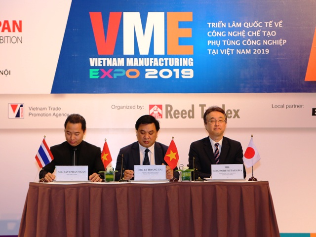 họp báo thông tin về Triển lãm Công nghiệp Hỗ trợ Việt Nam – Nhật Bản (SIE 2019)” và “Triển lãm Quốc tế Công nghệ Chế tạo Phụ tùng Công nghiệp tại Việt Nam (VME 2019)”. 