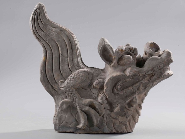 Xi vẫn (1 trong 9 loài con của rồng) đất nung thế kỷ 15