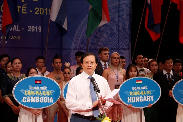 PGS.TS Tạ Quang Đông – Thứ trưởng Bộ Văn hóa, Thể thao và Du lịch phát biểu khai mạc