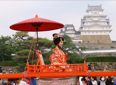 Lễ rước truyền thống của Nhật Bản được tổ chức tại lâu đài Hemeji