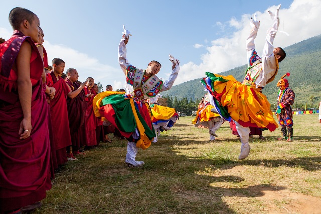 Các lễ hội ở Bhutan luôn rực rỡ, ngập tràn màu sắc và vô cùng náo nhiệt