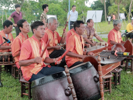 Dàn nhạc ngũ âm – nhạc cụ truyền thống của người Khmer