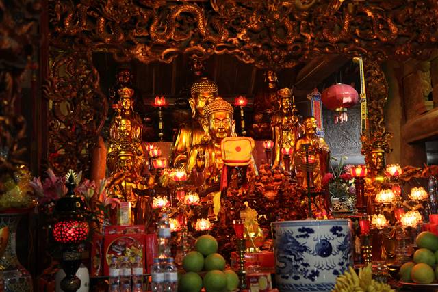 Chùa Thái Lạc thờ Phật và thần Pháp Vân      
