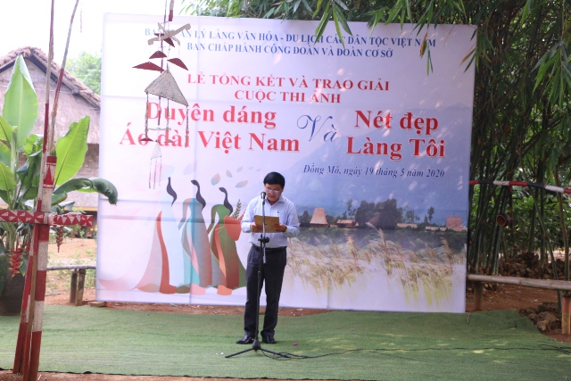 Ông Phạm Văn Quyến - Phó trưởng BQL Làng Văn hóa - Du lịch các dân tộc Việt Nam,Trưởng BTC 2 cuộc thi phát biểu tại Lễ tổng kết và trao giải cuộc thi