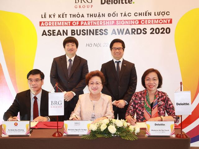 giải thưởng ASEAN Business Awards 2020
            tôn vinh những doanh nghiệp xuất sắc nhất khu vực Đông Nam Á
            