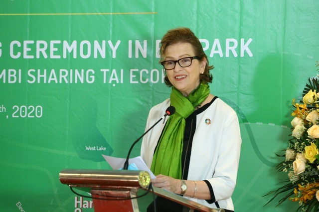Bà Caitlin Wiesen, Trưởng đại diện thường trú của UNDP tại Việt Nam phát biểu tại lễ công bố
